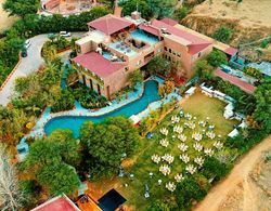 The Earth House Resort Dış Mekan