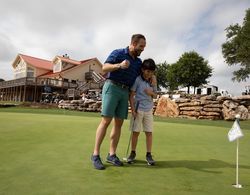 The Hideout Golf Club & Resort Genel