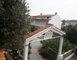 The Apartment is on the Ground Floor - 1 Entire Floor 110 m2 Öne Çıkan Resim