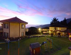 The Jayakarta Inn & Villas Cisarua Mountain Resort Genel