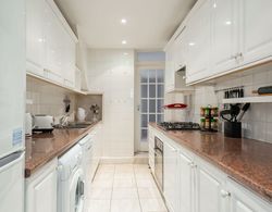 The Kensington Palace Mews - Bright Modern 6bdr House With Garage Mutfak