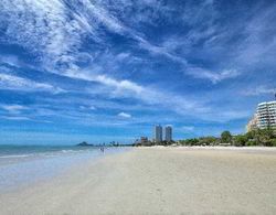 The Kiang Haad Beach Hua Hin Hotel Plaj
