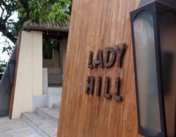 The Lady Hill Hotel Dış Mekan