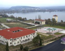 The Lake Hotel Dış Mekan