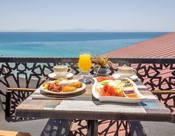 The Lea Hotel & Beach Oda Manzaraları