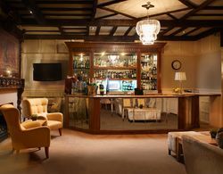 The Manor Elstree - Laura Ashley Hotel Bar