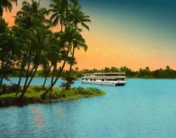 The Oberoi Vrinda, Luxury Kerala Cruiser Konum Öne Çıkanlar