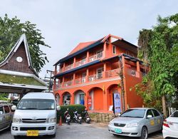 The Orange Pier Guesthouse Genel