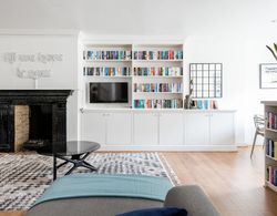 The Paddington Mews - Comfortable & Elegant 3BDR Paddington House Oda Düzeni