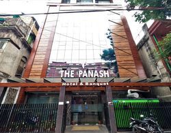 The Panash Hotel & Banquets Dış Mekan