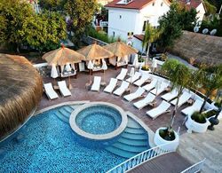 The Pine Hill Hotel Suites Havuz
