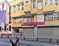 The Queen Hotel Genel