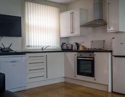 The Racecourse Gathering 5 Bed - Sleeps 12 City Centre Within Walls Mutfak