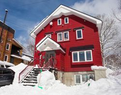 The Red Ski House Öne Çıkan Resim