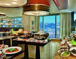 The Ritz Carlton Almaty Yeme / İçme