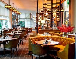 The Ritz-Carlton, Millenia Singapore Yeme / İçme