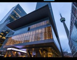 The Ritz-Carlton, Toronto Genel
