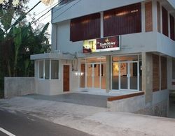 The Sarining Hotel Dış Mekan