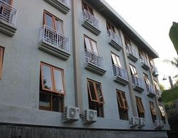 The Sarining Hotel Dış Mekan