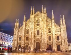 The Square Milano Duomo Genel