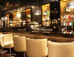 The Vincent Hotel Bar