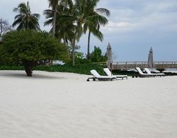 The Westin Maldives Miriandhoo Resort Plaj