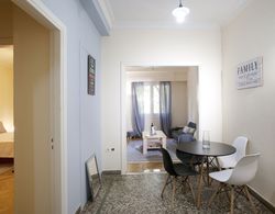 Three Bedroom Apartment at Athens Oda Düzeni