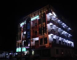 Hotel Tirupati Dış Mekan