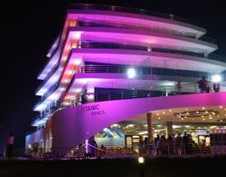 Titanic Resort Faisalabad Dış Mekan