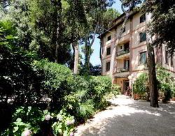 Villa Tiziana Hotel Genel