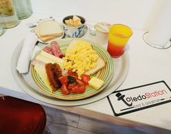 Toledo station Bed & breakfast Kahvaltı