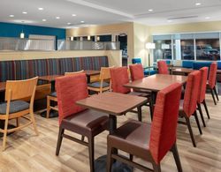 TownePlace Suites by Marriott Gainesville Kahvaltı