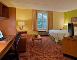 TownePlace Suites Cleveland Airport Genel