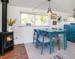 Tranquil Holiday Home in Hjørring With Terrace İç Mekan