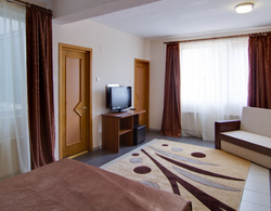 Tranzzit Hotel Genel