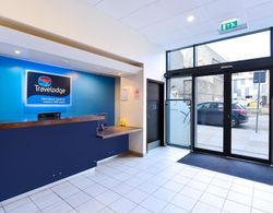 Travelodge Aberdeen Central Justice Mill Lobi