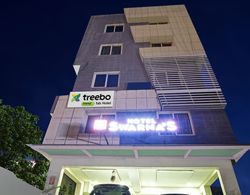 Treebo Trend Swarna's Dış Mekan