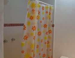 Triple Room, Private Bathroom, A a, Wi-fi 50 Mbps in the Center of Cancun Banyo Özellikleri