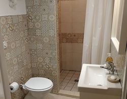 Triple Room With Private Bath 10 Min From Tiburtina Station Banyo Tipleri