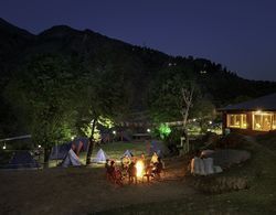 Triund Camps Riverside Resort Öne Çıkan Resim