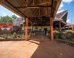 Tsavo Lodge Voi Dış Mekan