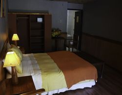 Hotel Tulor Oda Manzaraları