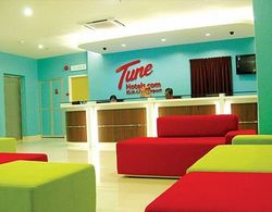 Tune Hotel KLIA Aeropolis (Airport Hotel) Lobi