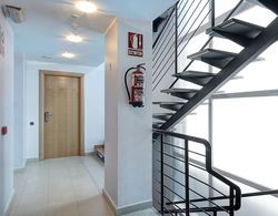 Apartamentos Turísticos Centro İç Mekan