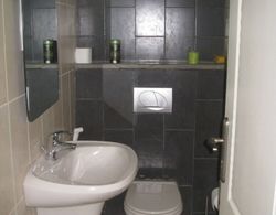 Two bed Furnished Apartment in Amman Banyo Tipleri