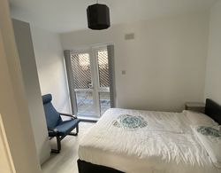 Two Bedroom City Centre Apartment Yatak Takımları