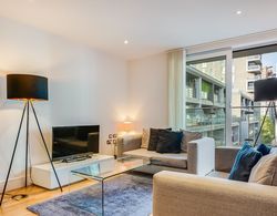 Two Bedroom Apartment in Canary Wharf İç Mekan