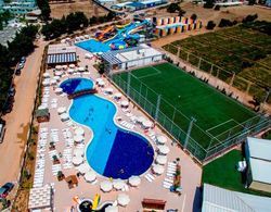 Ulu Resort Hotel Havuz