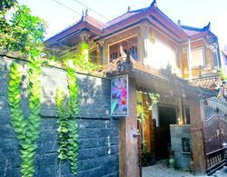 Ume Sita Home Stay Dış Mekan