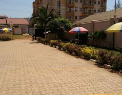 United Motel Entebbe Dış Mekan